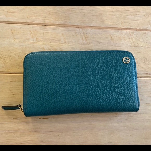 GUCCI ZIP AROUND WALLET - Picture 2 of 7